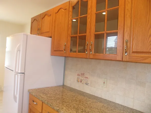 (undisclosed Address), Whitestone, NY 11357