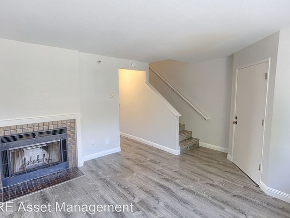 2nd image of 457 Sierra Vista Ave APT 2