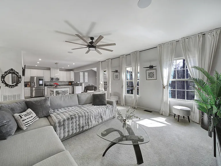 6710 Carradale Way — Photo 29