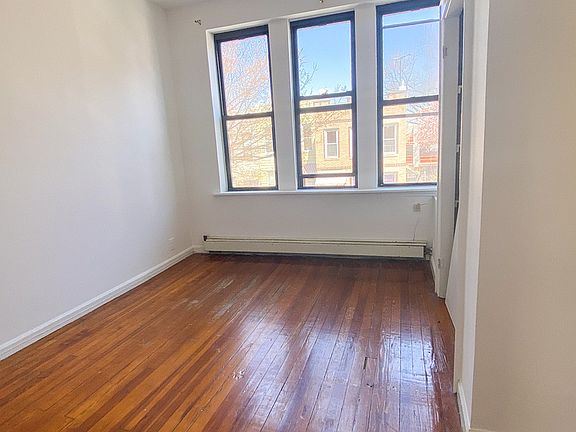 2nd image of 326 22nd St APT 2F
