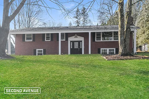 150 La Ray Dr Photo 1