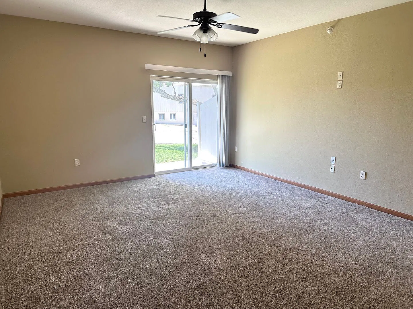 2 Bed | 2 Bath Apartment on the 1st Floor in Grain Valley at the Creekside Village Apartments — Photo 2