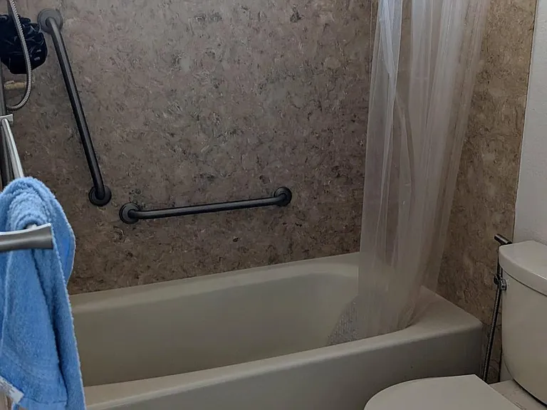 2470 Kimpton Ct — Photo 16
