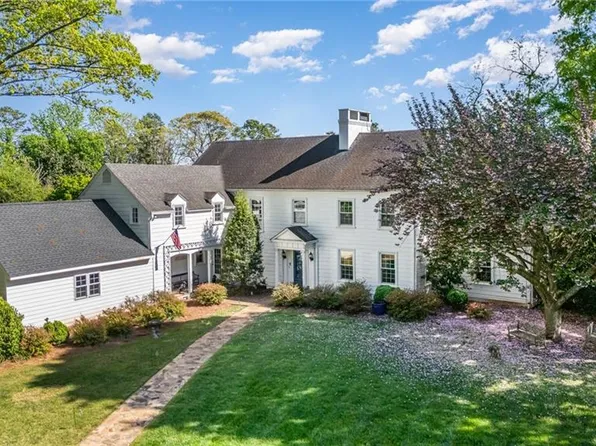 400 Country Club Dr, Lexington, NC 27292