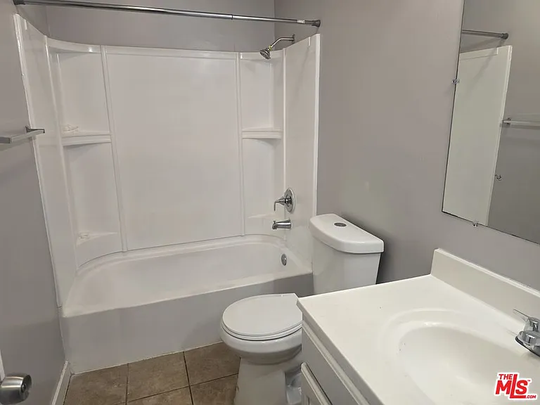 4929 Lynnfield St #10 — Photo 7
