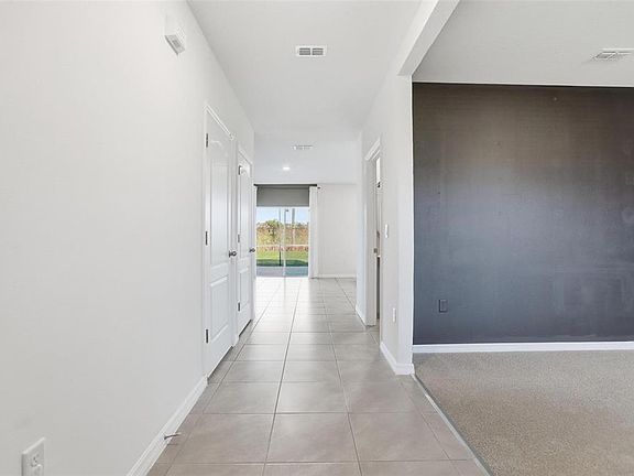 5th image of 531 Lazio Cir