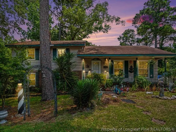 736 Rockwood Dr, Fayetteville, NC 28311