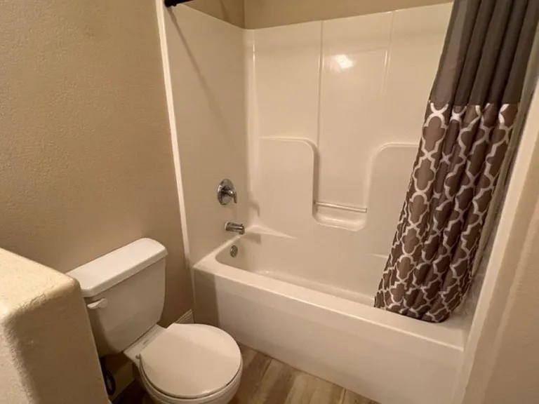 4001 W Philip Ave — Photo 20