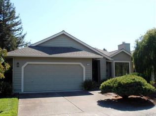 2418 Pinercrest Dr, Santa Rosa, CA 95403