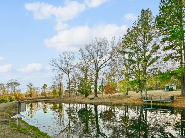 1558 Tommy Whitaker Rd, Saint Francisville, LA 70775