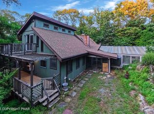 2186 Woodhaven Dr, Saylorsburg, PA 18353