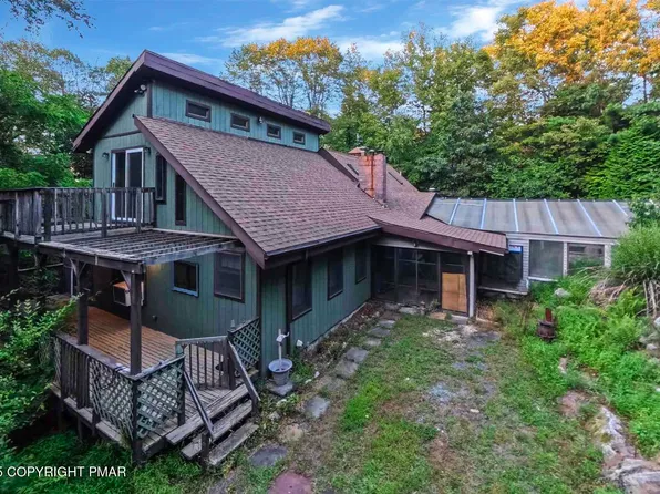 2186 Woodhaven Dr, Saylorsburg, PA 18353