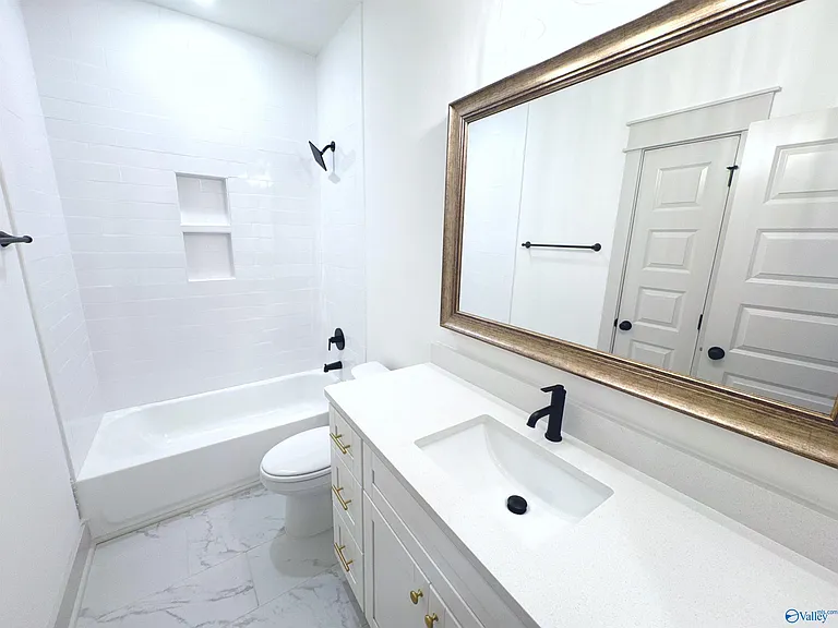 106 Upperline St — Photo 13