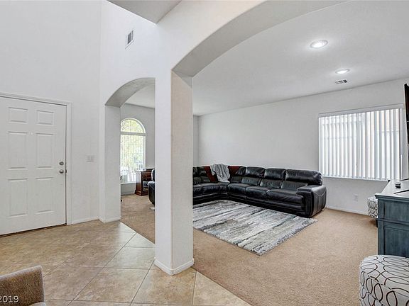 4th image of 958 E Shady Charmer Ave