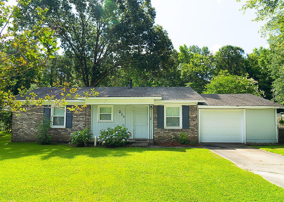 1st image of 210 Owens Dr