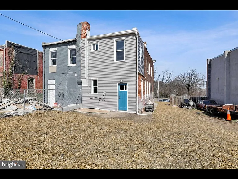 3516 Park Heights Ave — Photo 13