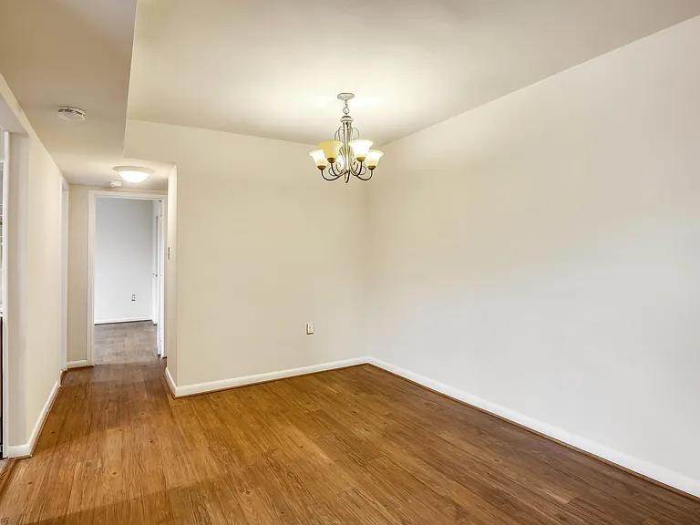 7611 Maple Ave #602 — Photo 15