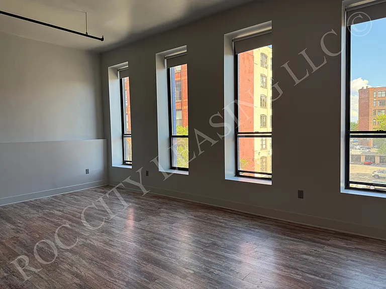 The Hive @ 155 — Photo 10