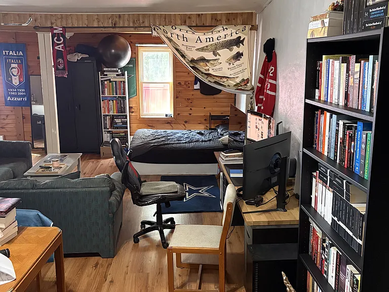 75 Huron St #4 — Photo 4