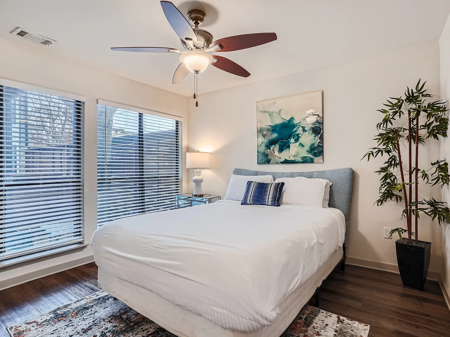 1 bed, 850 sqft, $4,000 — Photo 2