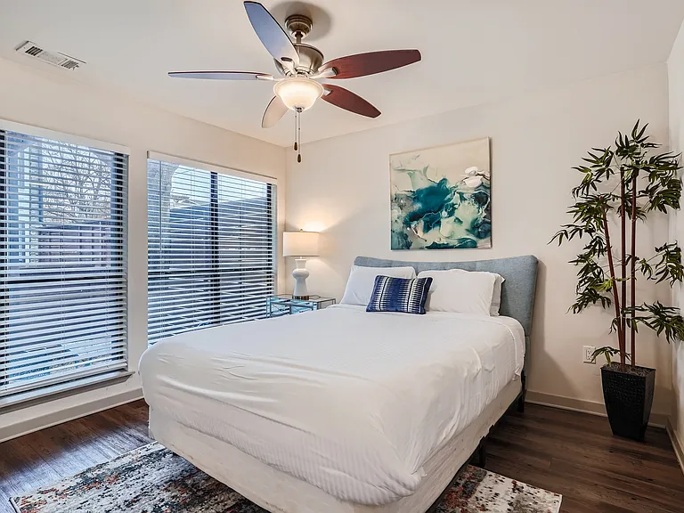 2806 Reagan St #103 — Photo 3