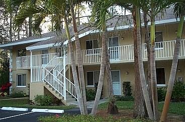 1st image of 5802 Woodmere Lake Cir #202