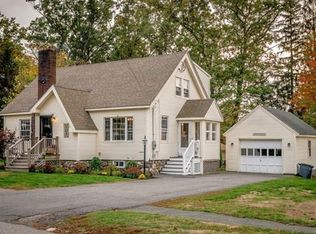 11 Pembrook Rd, North Andover, MA 01845