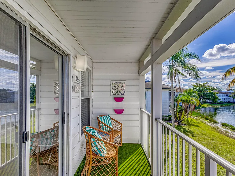 296 Cypress Point Dr — Photo 35