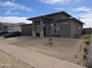 932 Crooked River Dr, El Paso, TX 79932