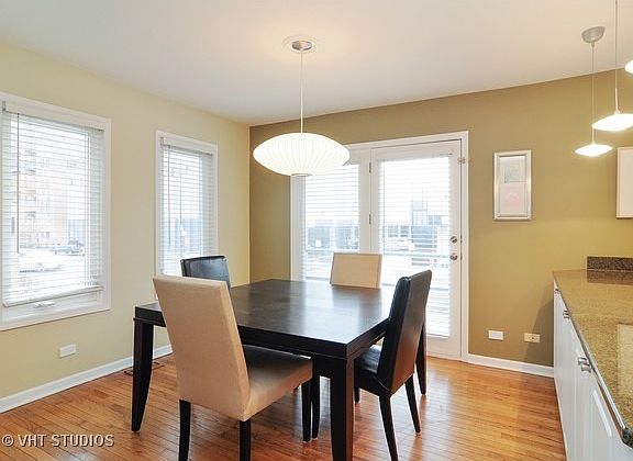 4th image of 2358 N Lakewood Ave #2358