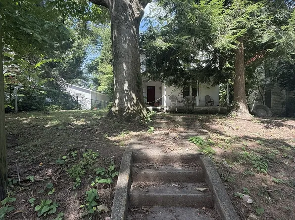 326 Monroe St, Tallapoosa, GA 30176