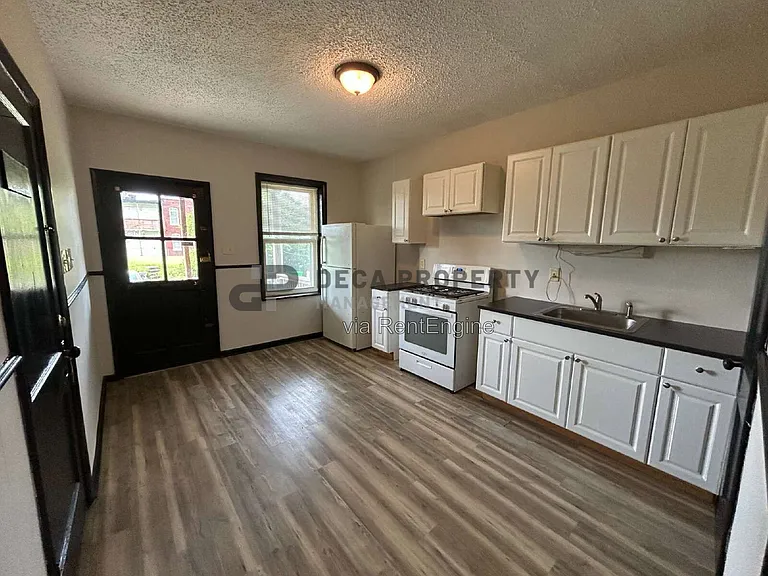 2920 Mount Pleasant St #1F — Photo 6