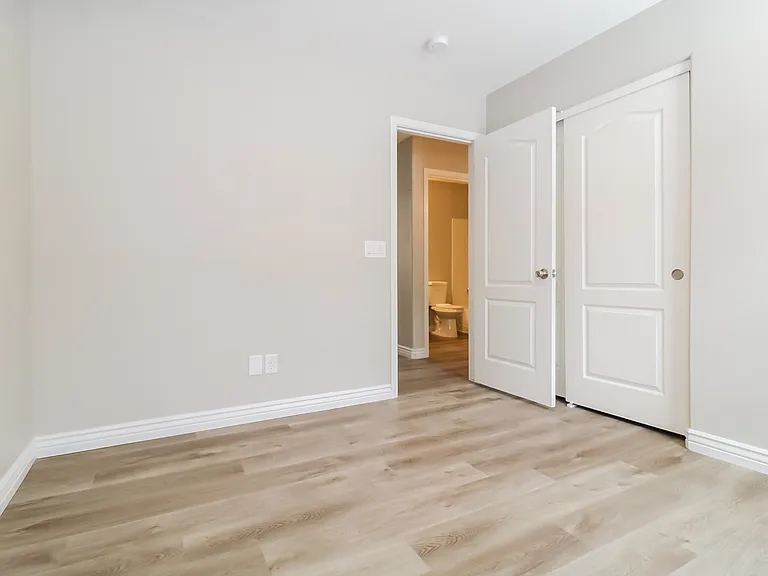 12424 W San Miguel Ave — Photo 10