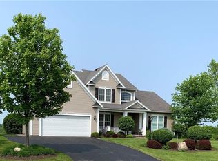 1068 Sienna Rdg, Victor, NY 14564