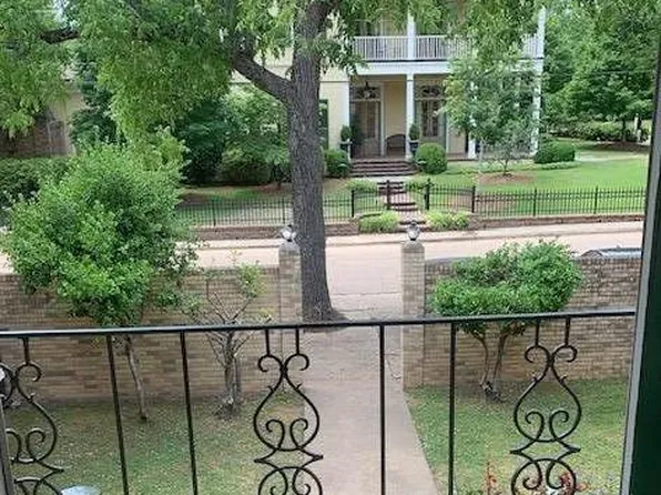 403 S 5th St, Oxford, MS 38655