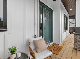 6828 208a St #2, Langley, BC V2Y 0M3