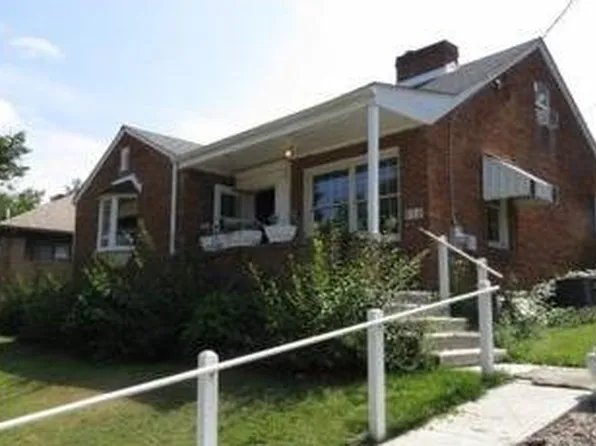 113 Boyd Ave, Beaver Falls, PA 15010