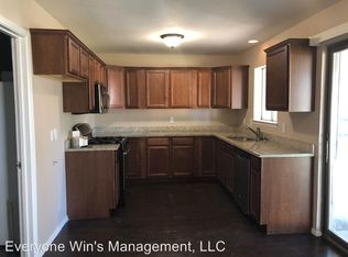 1933 Spanish Trl, Irving, TX 75060