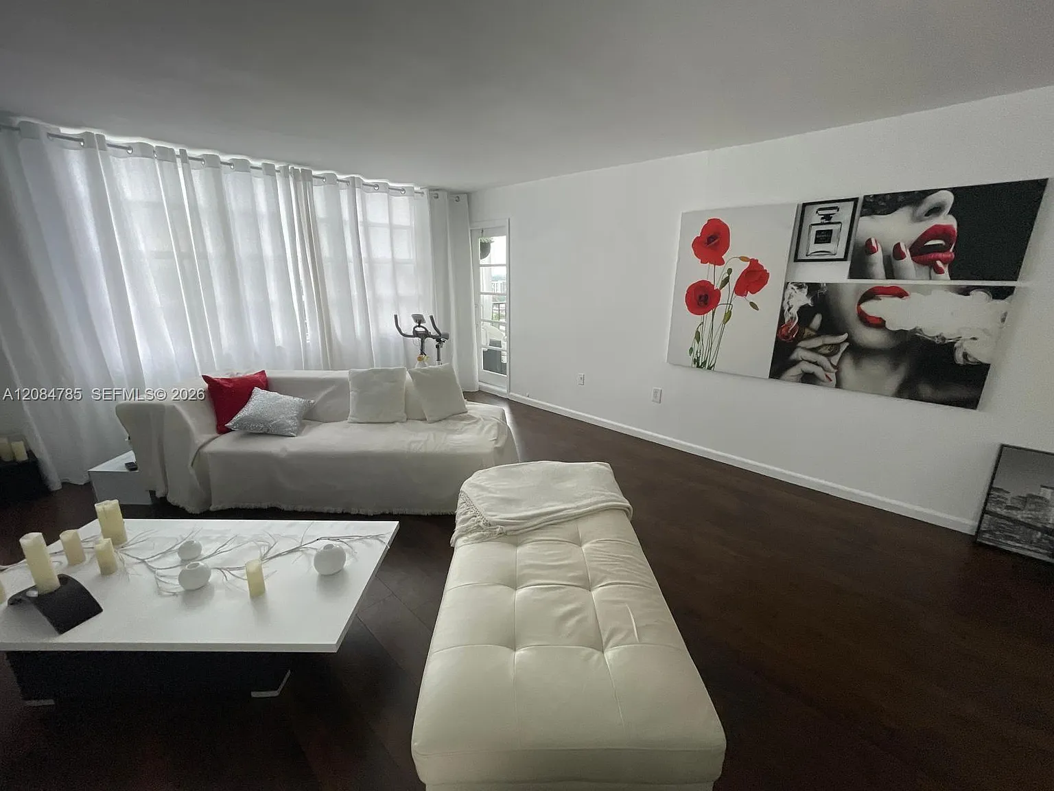 Commodore Plaza Condo — Photo 3