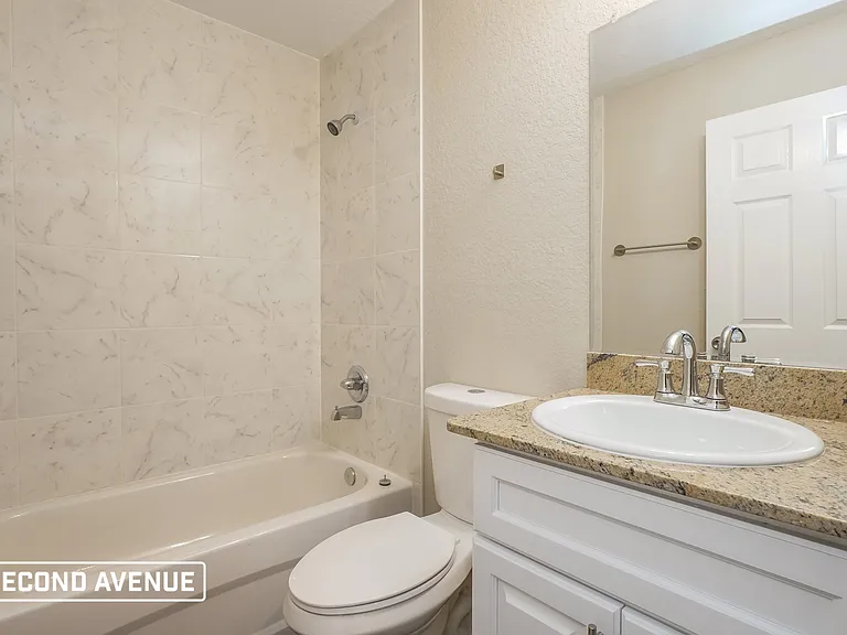 13731 SW 40th Cir — Photo 14