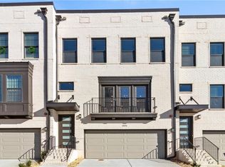 1521 Cobalt Dr NW, Atlanta, GA 30318