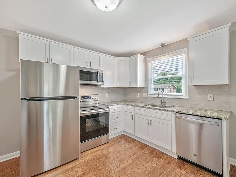 7439 George Gaines Rd — Photo 9