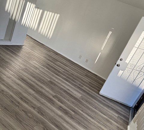 4th image of 13707 Van Ness Ave #10