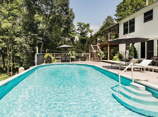 73 Long Pond Rd, Rhinebeck, NY 12572