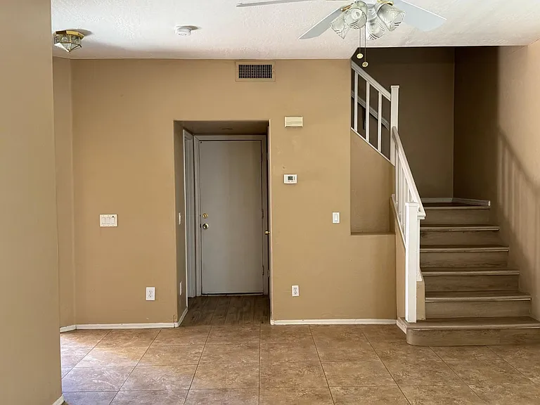 1814 S 114th Dr — Photo 5
