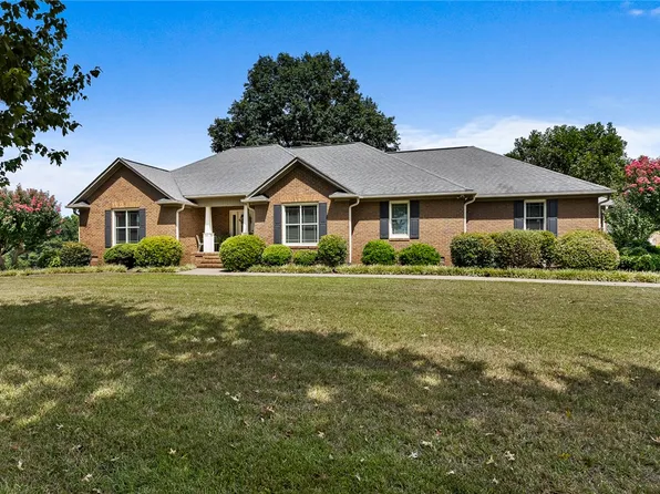 912 Lakewood Ln, Anderson, SC 29625
