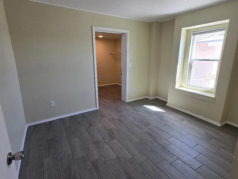 3220 Tularosa Ave #2 — Photo 8
