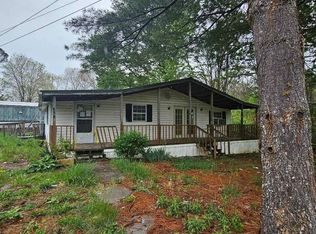 2679 Mountain Rd, Cedar Bluff, VA 24609