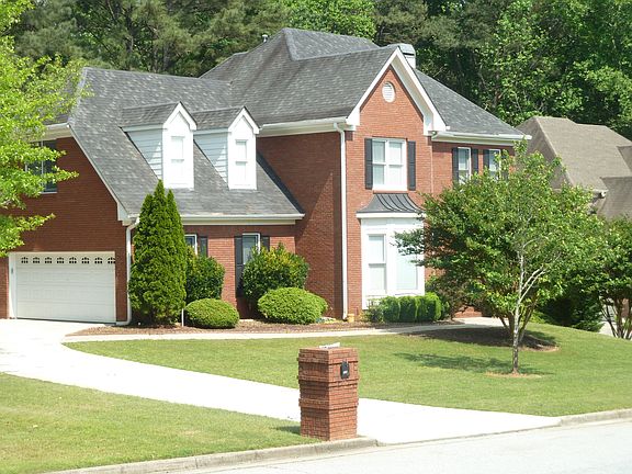 2nd image of 1740 Manor Brook Way