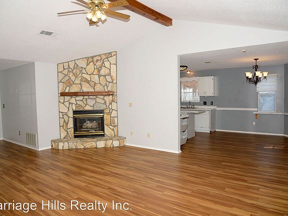 5th image of 1560 Meadowbrook Ct